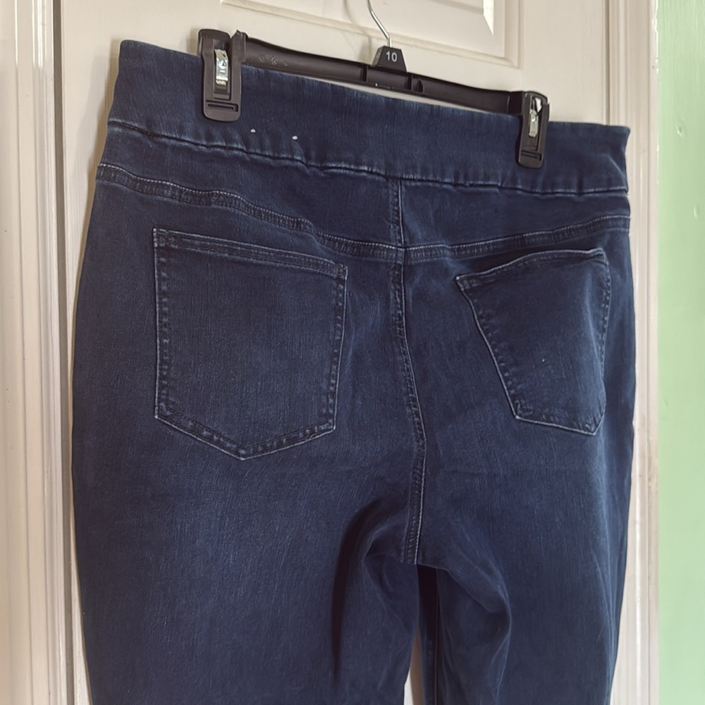 Chicos Dark Wash Perfect Stretch Pull On Jegging Skinny Jeans Chicos Size 2(14) - Picture 8 of 11